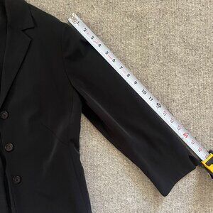 Fitted Black Blazer